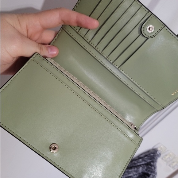 Michael Kors Crossbody - Picture 5 of 6